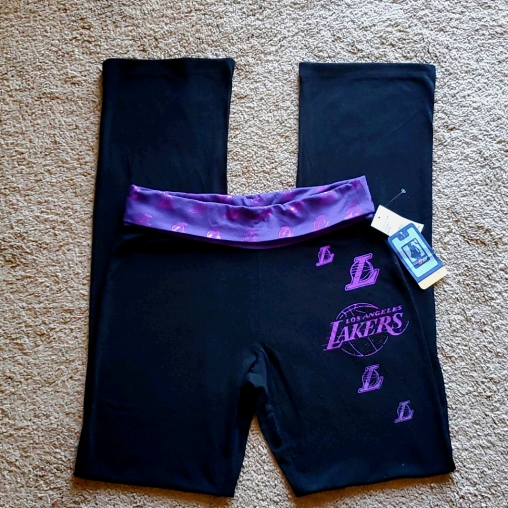 NWT Lakers leggings